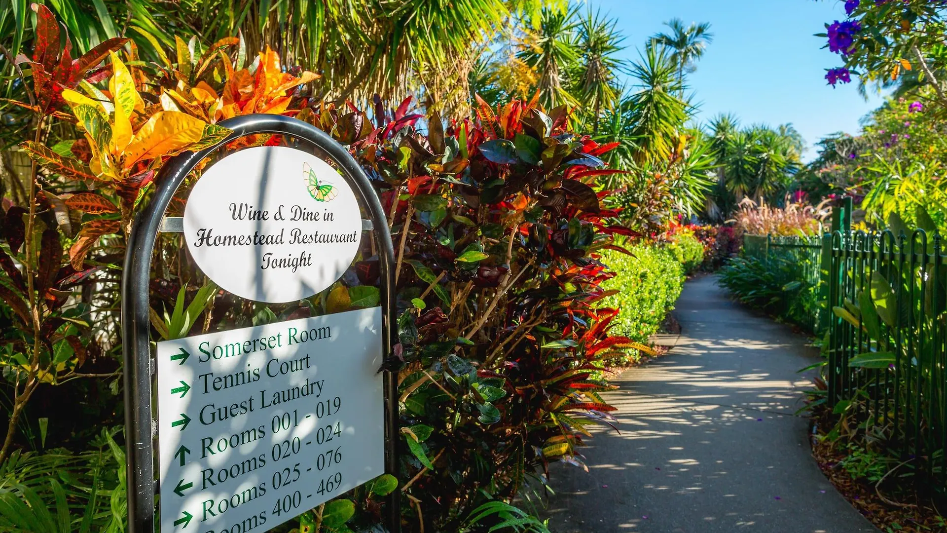 Hotel Cairns Colonial Club Resort